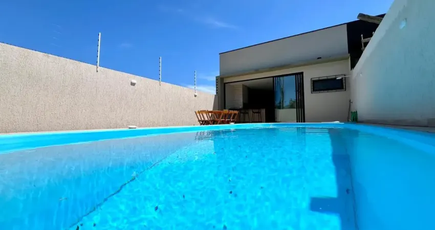 Casa com piscina 3 quartos no bairro eliana guaratuba (temporada)