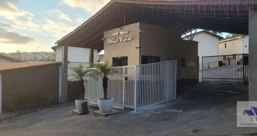 Casa com quintal e 2 quartos para alugar no condomínio bela vista – cotia