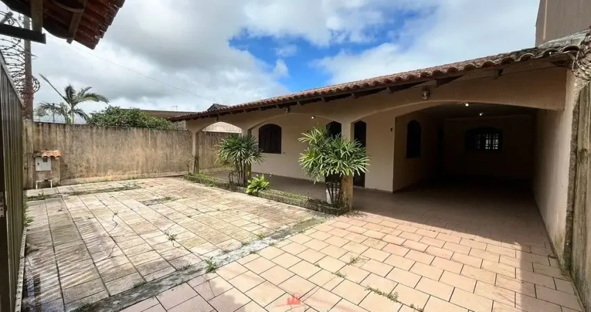 Casa para venda com 2 quartos em Matinhos