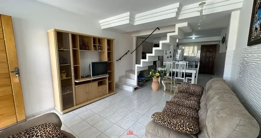 Sobrado para venda com 3 quartos em Caioba