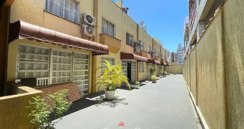 Triplex para venda com 3 quartos em Caioba