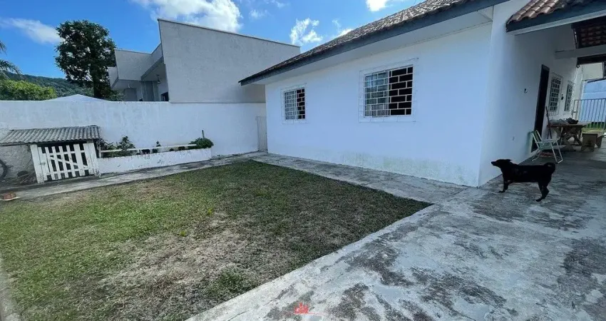 Casa com 3 quartos à venda na Avenida Paranaguá, 760, Tabuleiro, Matinhos