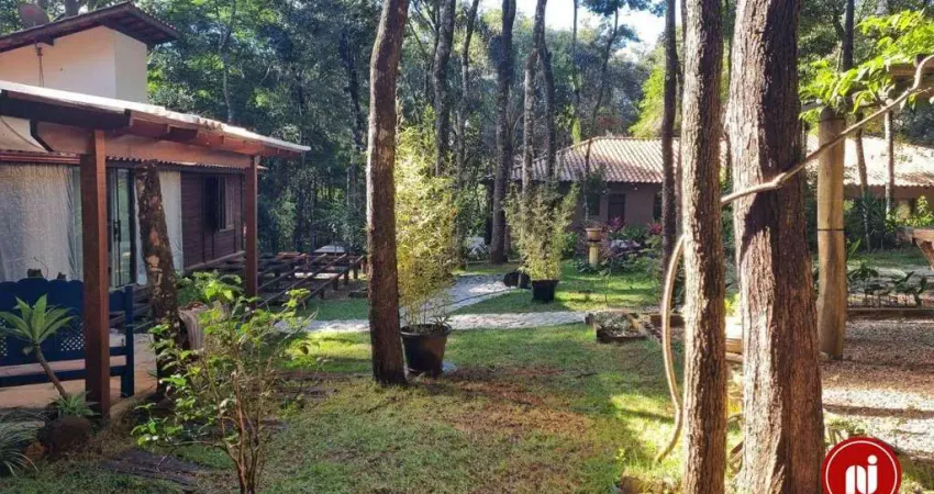 Casa com 1 dormitório à venda, 200 m² por R$ 860.000 - Condominio Jardins - Brumadinho/MG