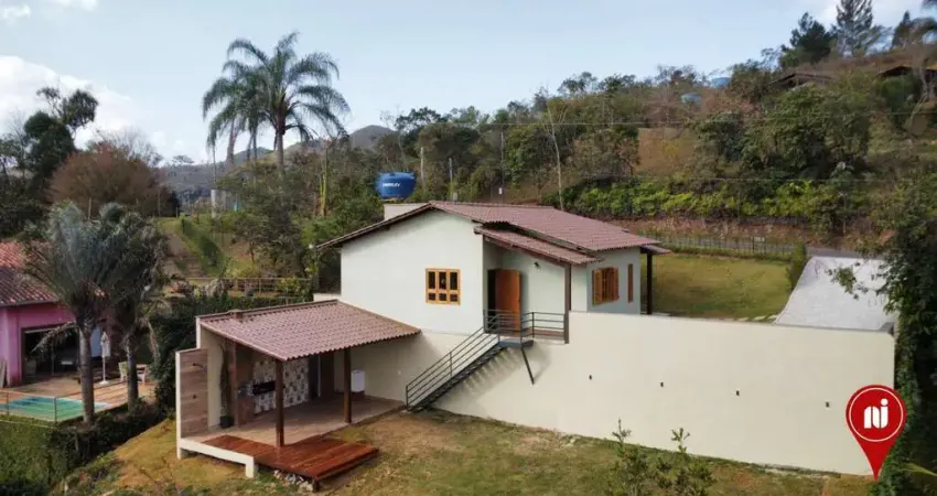Casa com 3 dormitórios à venda, 126 m² por R$ 950.000 - Arvoredo - Nova Lima/MG