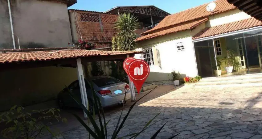 Casa com 3 dormitórios à venda, 170 m² por r$ 1.000.000,00 - água branca - contagem/mg