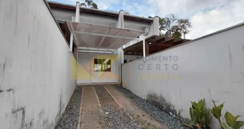 Casa com 2 quartos à venda na Rua Oswaldo Bonetti Kuestner, 196, Fortaleza, Blumenau