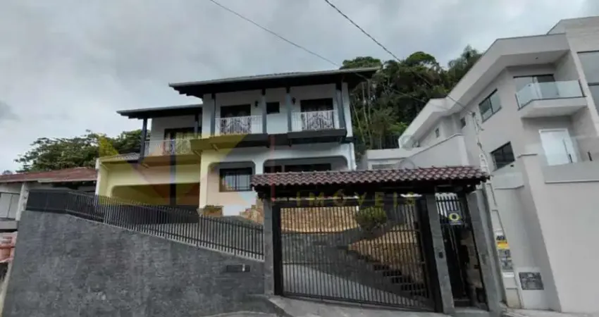 Casa com 4 quartos à venda na Rua Thimóteo Zendron, 33, Valparaíso, Blumenau