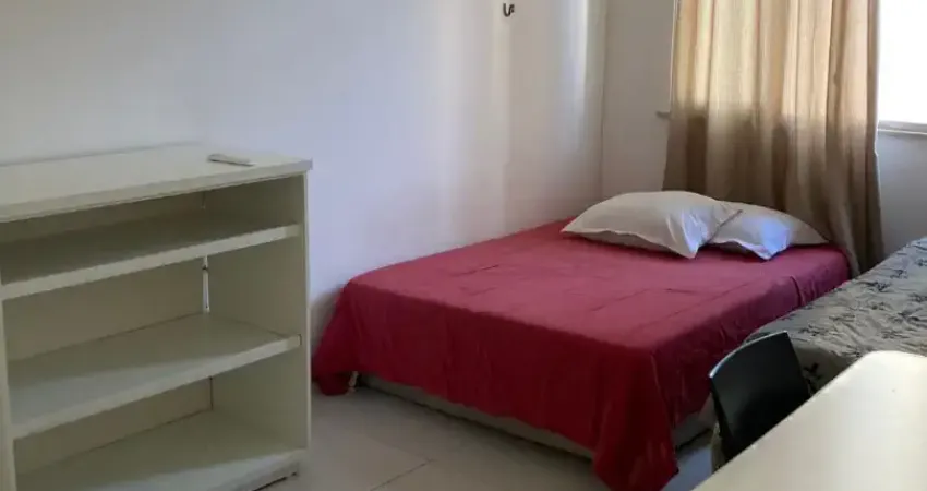 Apartamento com 2 quartos para alugar na Rua Afonso Celso, Barra, Salvador