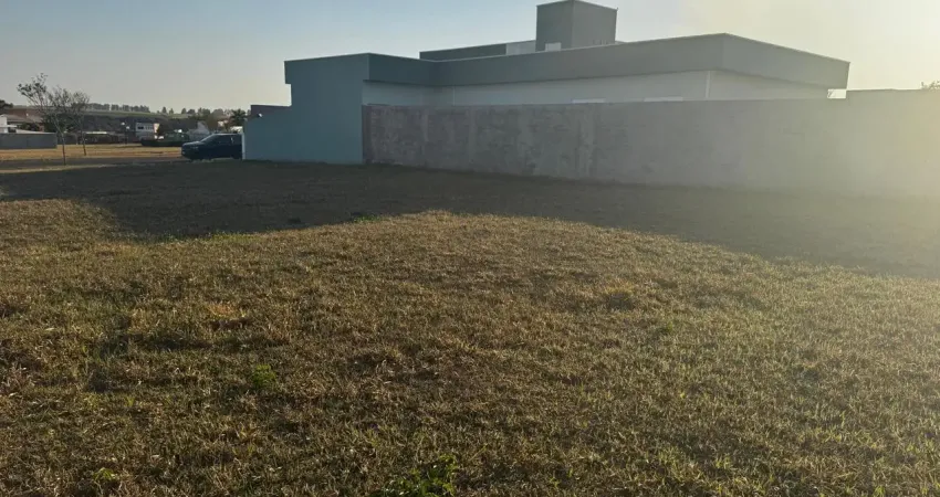 Terreno à venda no Portal do Lago, Engenheiro Coelho 