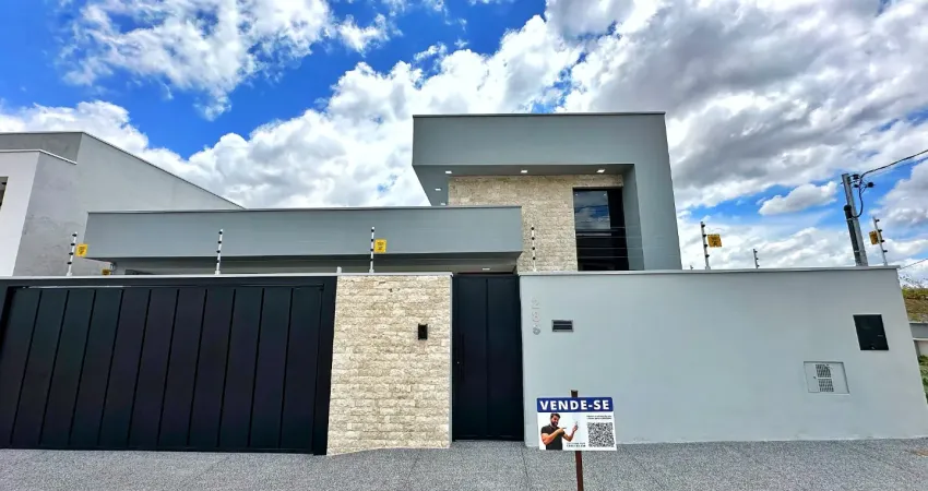 Casa alto padrão à venda com 3 suítes plenas no residencial santana