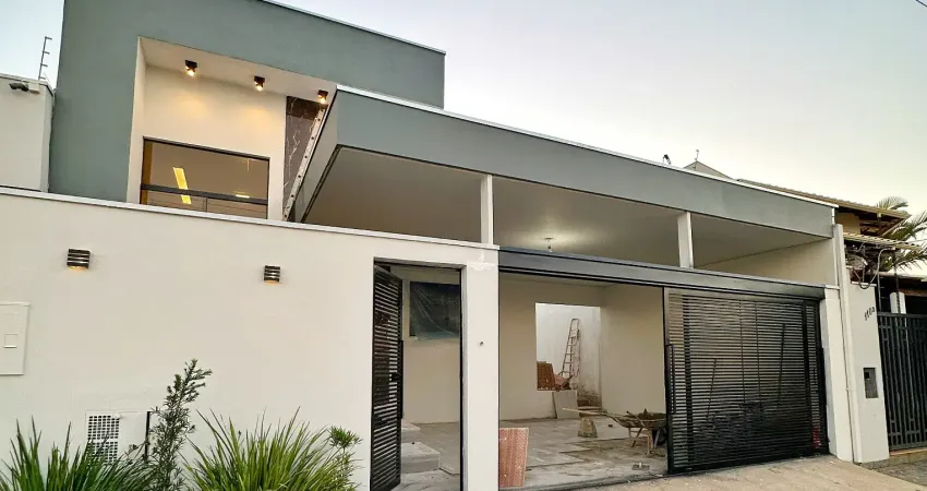 Casa novinha à venda no dona odete – 3 quartos, suíte e quintal amplo