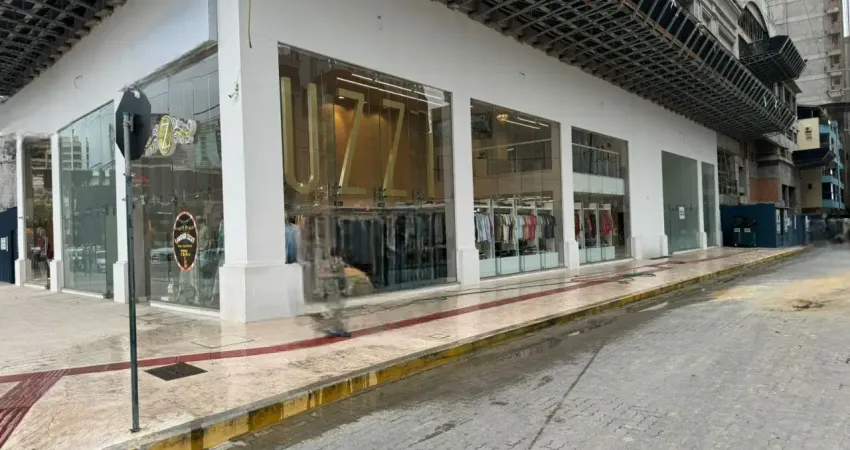 Sala comercial com 1 sala para alugar em Meia Praia, Itapema