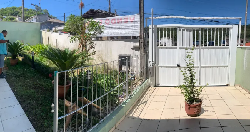 Casa com 4 quartos à venda na Serraria, São José 