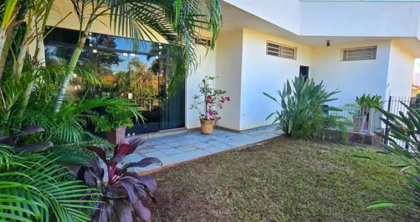 Casa para Venda em Barretos, Centro, 3 dormitórios, 1 suíte, 3 banheiros, 2 vagas