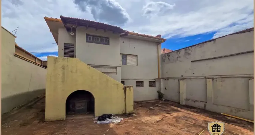 Casa para Venda em Barretos, Centro, 4 dormitórios, 2 suítes, 3 banheiros, 4 vagas