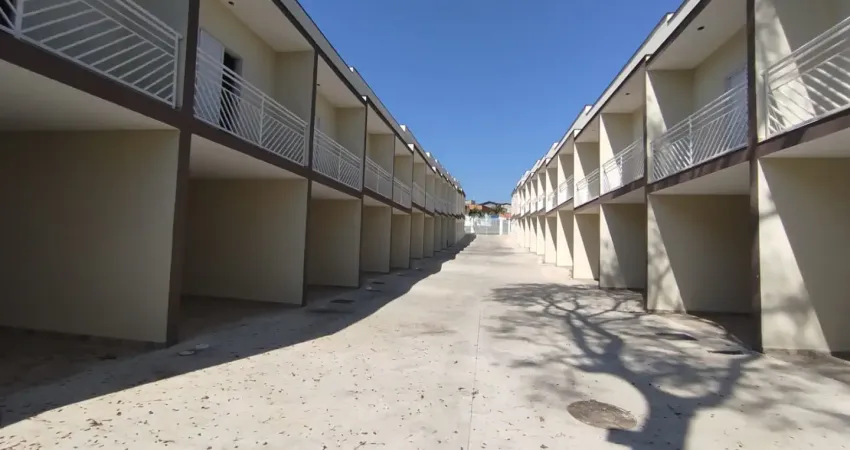 Sobrados em condomínio fechado no bairro do éden. bairro com infraestrutura de cidade.