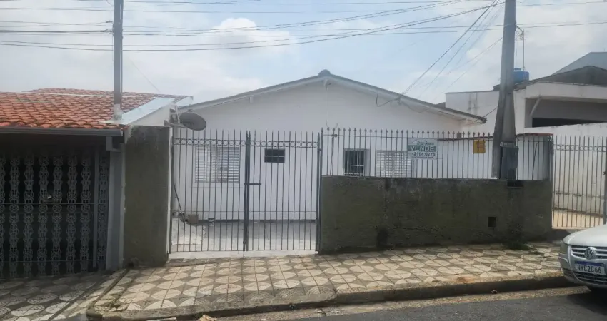 Vende duas casas com 2 dormitórios cada na vila progresso pertinho da praça do truco.