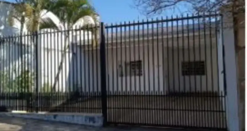 Oportunidade! casa no jardim napoli perto de tudo. amplo quintal.