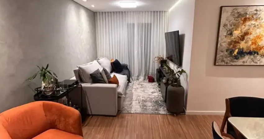 Belíssimo apartamento com móveis planejados. 5 minutinhos a pé da padaria real do centro.