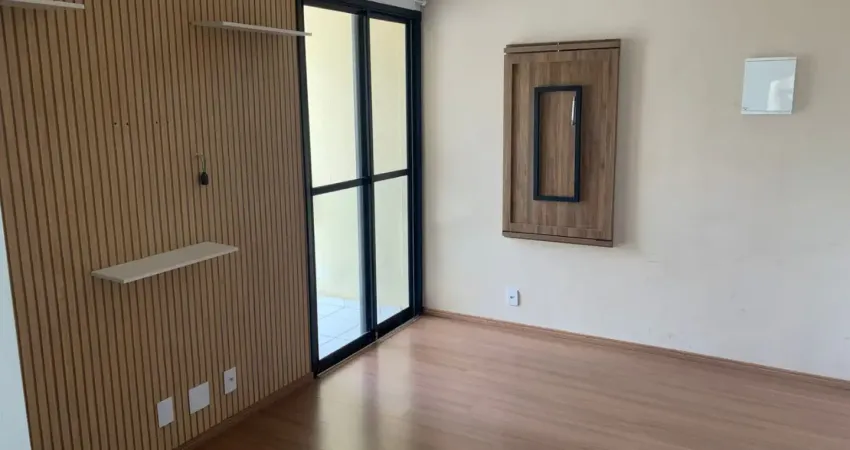 Apartamento no 7º andar com belíssima vista. condomínio monte verde zona leste.