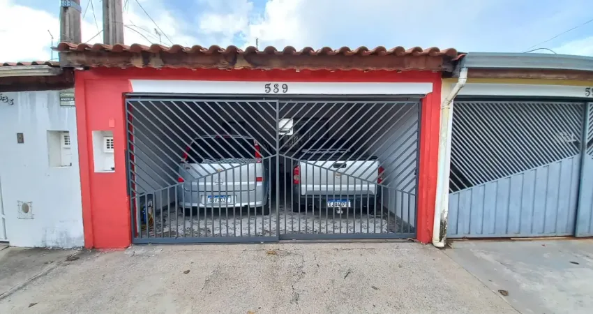 Ótima casa no Laranjeiras com 2 quartos, 2 cozinhas e 2 wc. 3 minutos da Itavuvu.