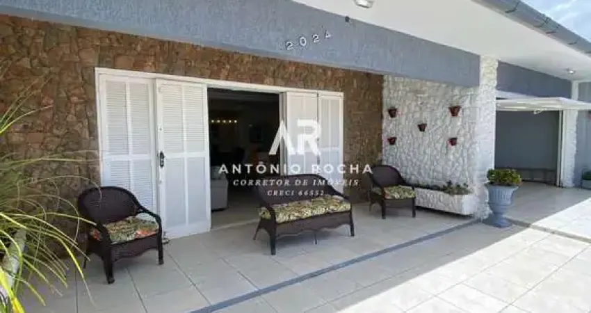 Casa com 4 quartos à venda na Zona Nova, Tramandaí