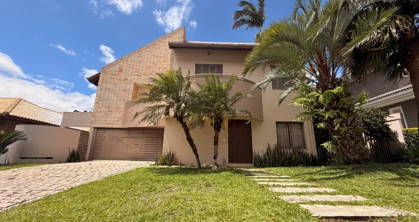 Casa com 278 m2, terreno 740 m2 no Condomínio Pinefields - Pinhais PR!