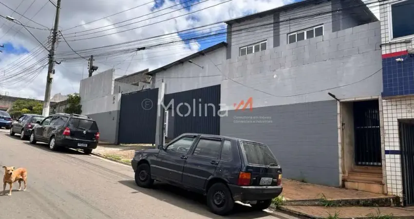 Barracão / Galpão / Depósito para alugar na Rua Antônio da Surreição, Chácaras Nova Suzano, Suzano