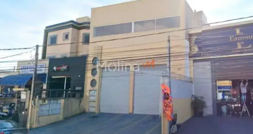 Ponto comercial para alugar na Avenida Ricieri José Marcatto, Vila Suissa, Mogi das Cruzes