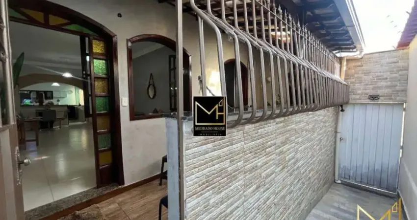 Casa em condomínio fechado com 2 quartos à venda na Rua dos Bororós, Santa Mônica, Belo Horizonte