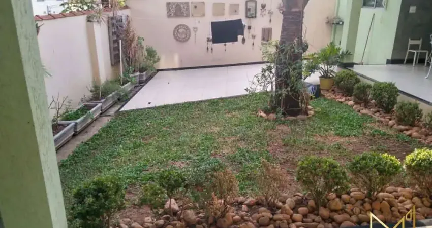 Casa com 4 quartos à venda na Rua Visconde de Taunay, Santa Mônica, Belo Horizonte