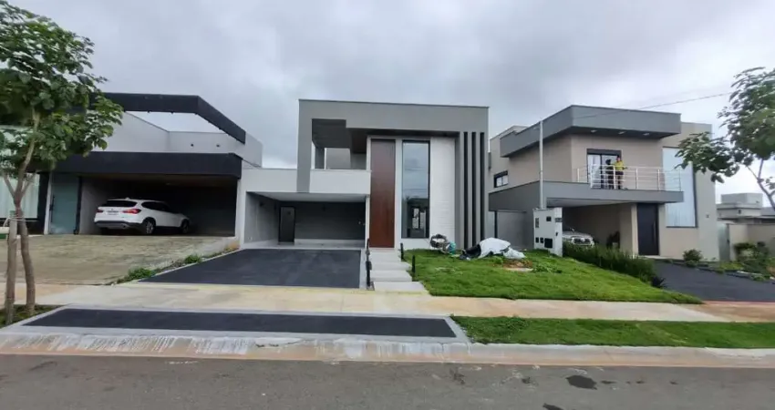 Casa de Alto Padrão no Parque Ville Pinheiros - Aparecida de Goiânia