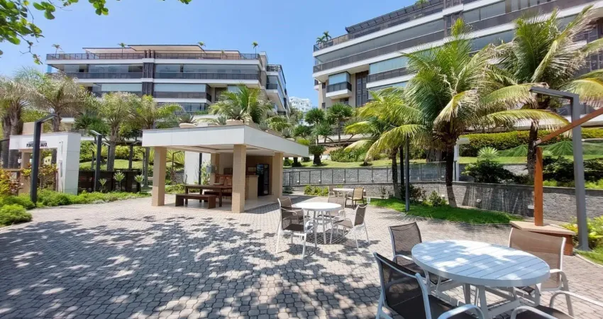 Praia de piratininga - condomínio com lazer completo e três vagas de garagem.