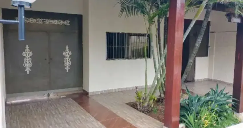 Casa em condomínio fechado com 3 quartos à venda na Rua X 18, Sítios Santa Luzia, Aparecida de Goiânia