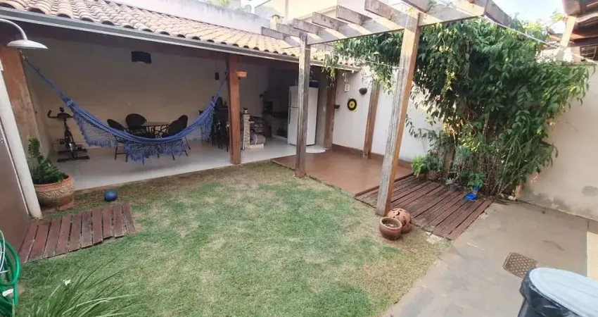 Casa com 3 quartos à venda na J83, Setor Jaó, Goiânia