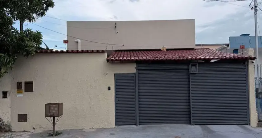 Casa com 4 quartos à venda na L6, Feliz, Goiânia