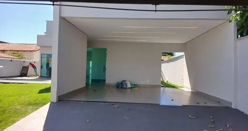 Casa com 3 quartos à venda na Alameda dos Buritis, Vila Santa Helena, Goiânia