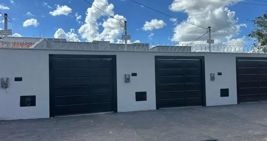 Casa com 2 quartos à venda na Rua Vitória-régia, Residencial Rosa Morena, Trindade