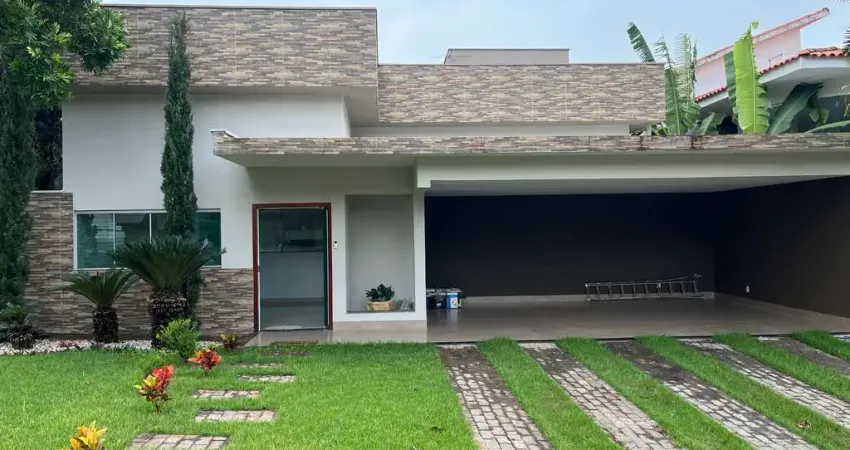 Casa em condomínio fechado com 4 quartos à venda na Rua Lago 10, Condomínio do Lago, Goiânia