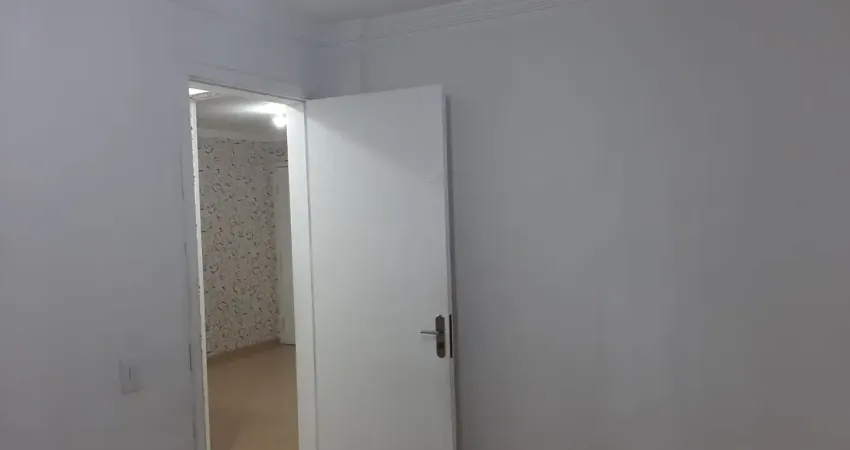 Lindo apartamento 2 quartos no bairro sta rita, acanamento em gesso em todos os ambientes, ótima localização no coração do tatuquara.