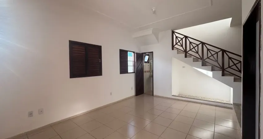 Casa com 3 quartos para alugar na Rua Açucena, 139, Nova Parnamirim, Parnamirim