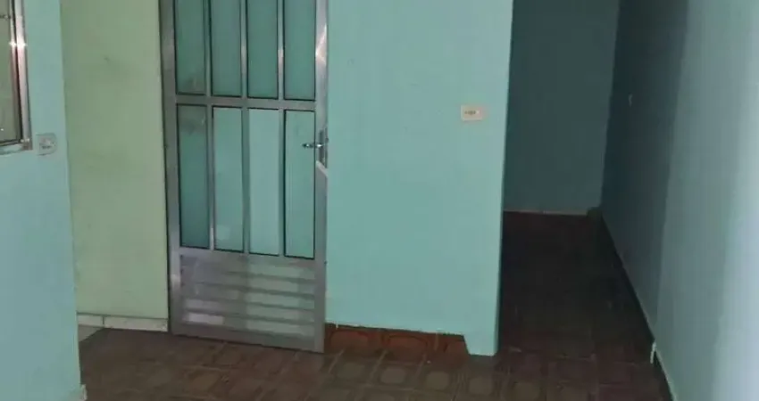 Casa com 1 dormitório para alugar, 33 m² por R$ 850,00/mês - Baronesa - Osasco/SP