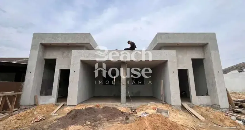 Casa em construção com dois dormitorios e uma suíte na nova tramandaí