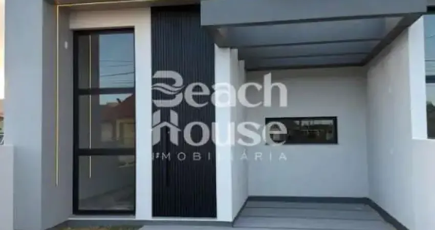 Lindo geminado, com alto padrão de construção, muito bem localizado na cidade de tramandaí !!!!!