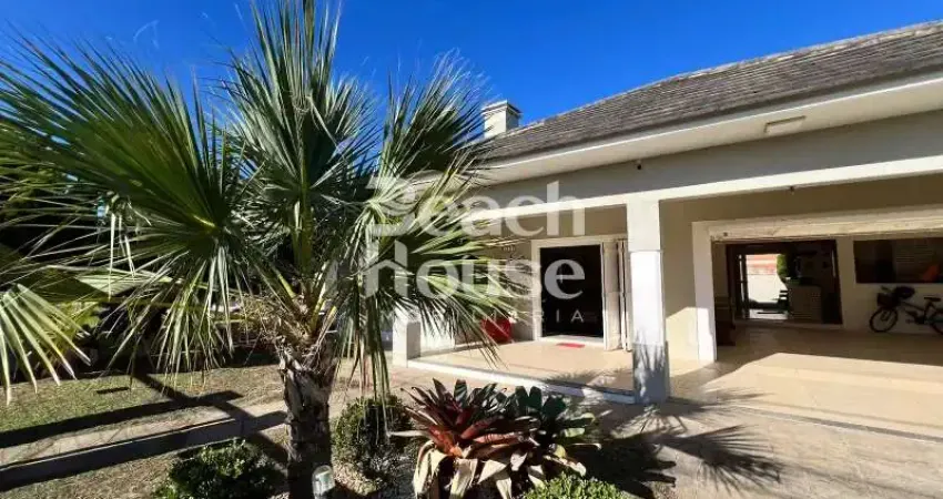 Espaço e qualidade de vida em nova tramandaí! casa com 3 dormitórios, jardim e 2 vagas de garagem !!!