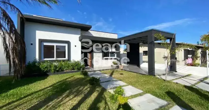 Belíssima residência próxima ao mar, 3 dormitórios em nova tramandaí/rs