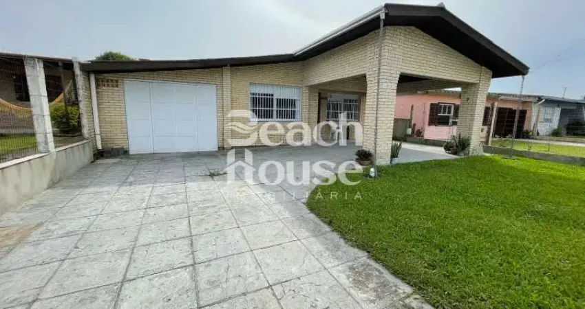 Casa dos sonhos na zona nova – 3 dormitórios, amplo quintal e área de lazer completa !!!