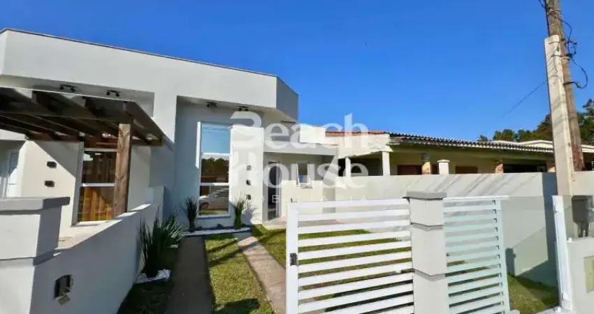 Casa geminada em um ótimo padrão construtivo ,qualidade e bom gosto juntos .