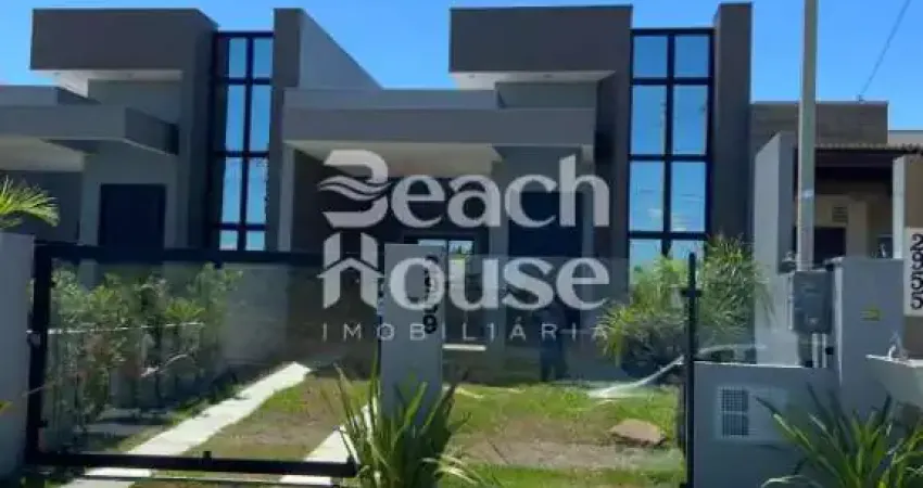 Magnifico geminado alto padrão, muito bem localizado na cidade de imbé !!!!