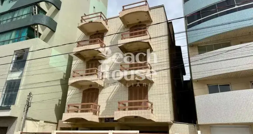 Apartamento mobiliado, a menos de 50m do mar! excelente localização!